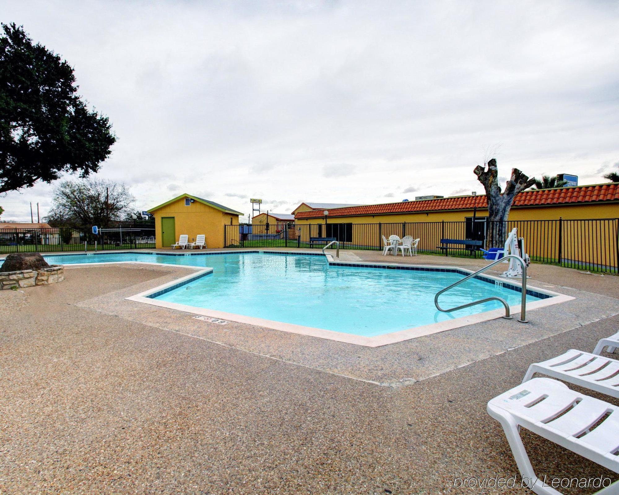 University Inn San Marcos Luaran gambar